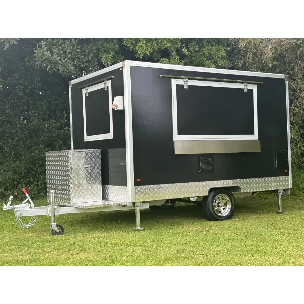 Nowa mobilna przyczepa gastron – Coffee Van Equipment recenzja i cena